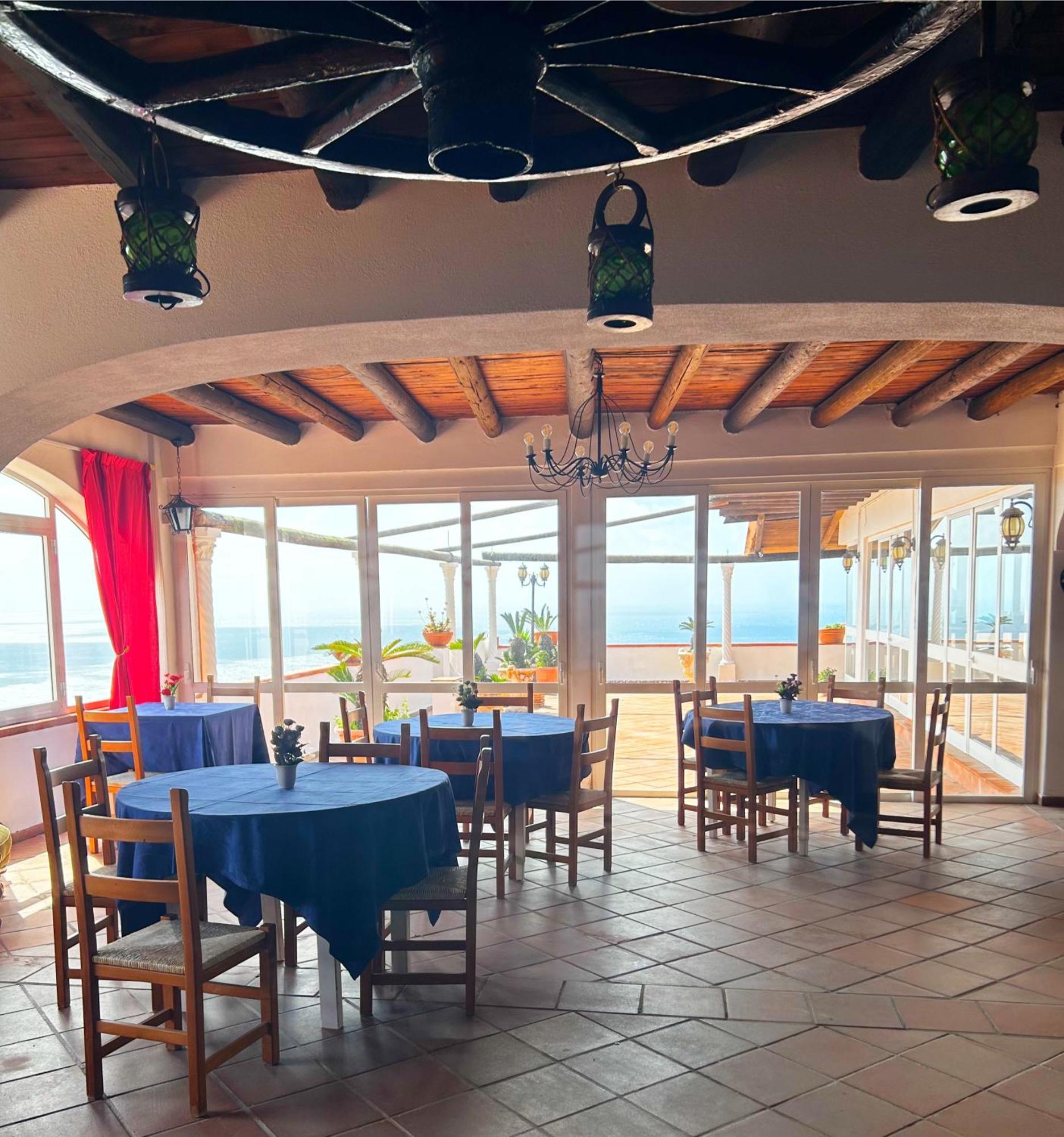 Hotel Punto Azzurro Forio  Екстер'єр фото