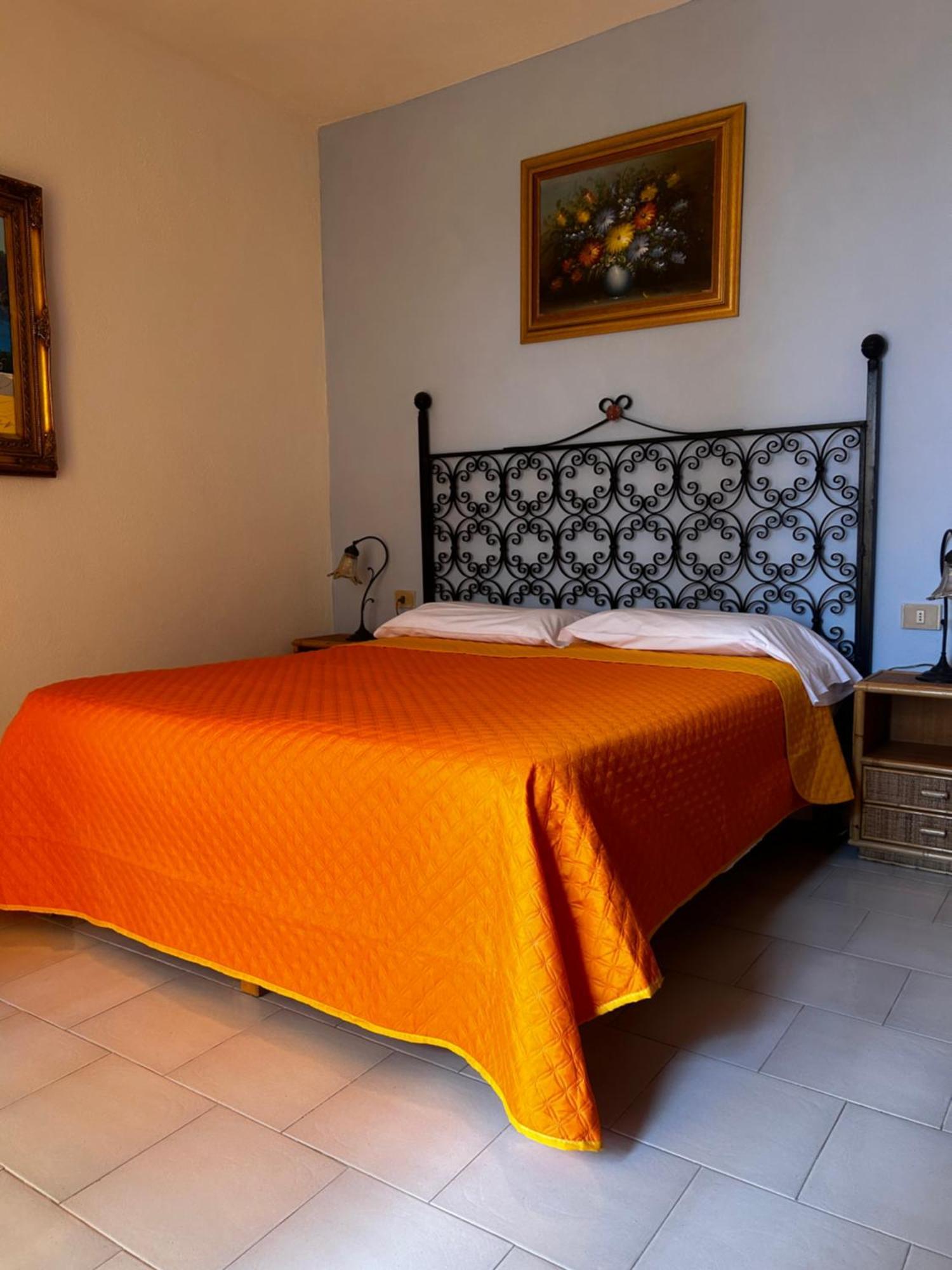 Hotel Punto Azzurro Forio  Екстер'єр фото