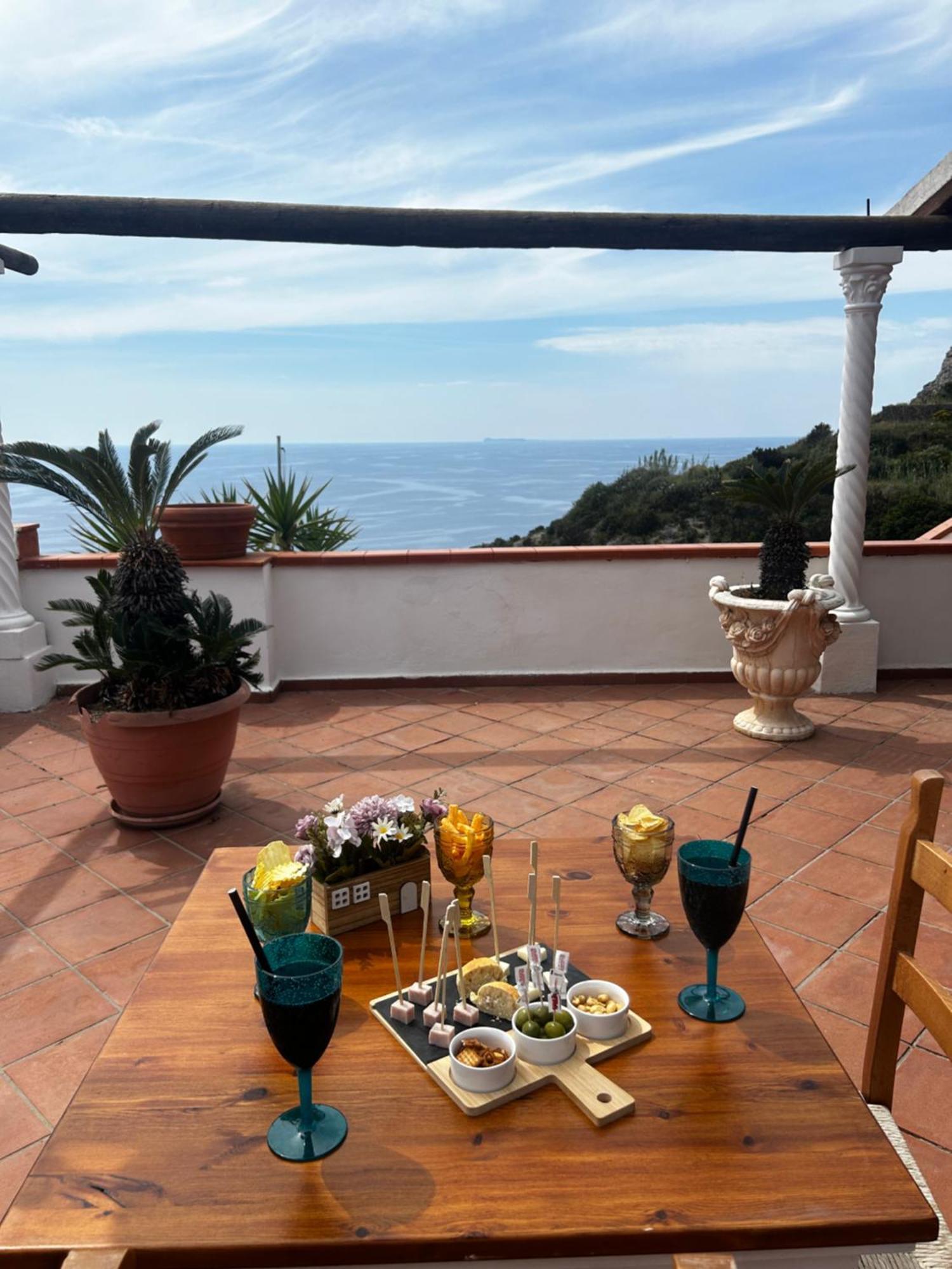 Hotel Punto Azzurro Forio  Екстер'єр фото
